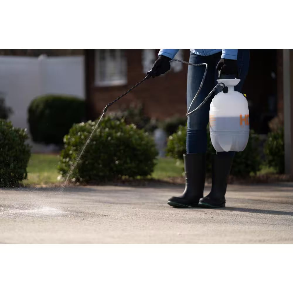 1 Gal. Concrete and Driveway Degreaser Concentrate Pressure Wash, Dissolves Grease and Buildup on Brick and Tile